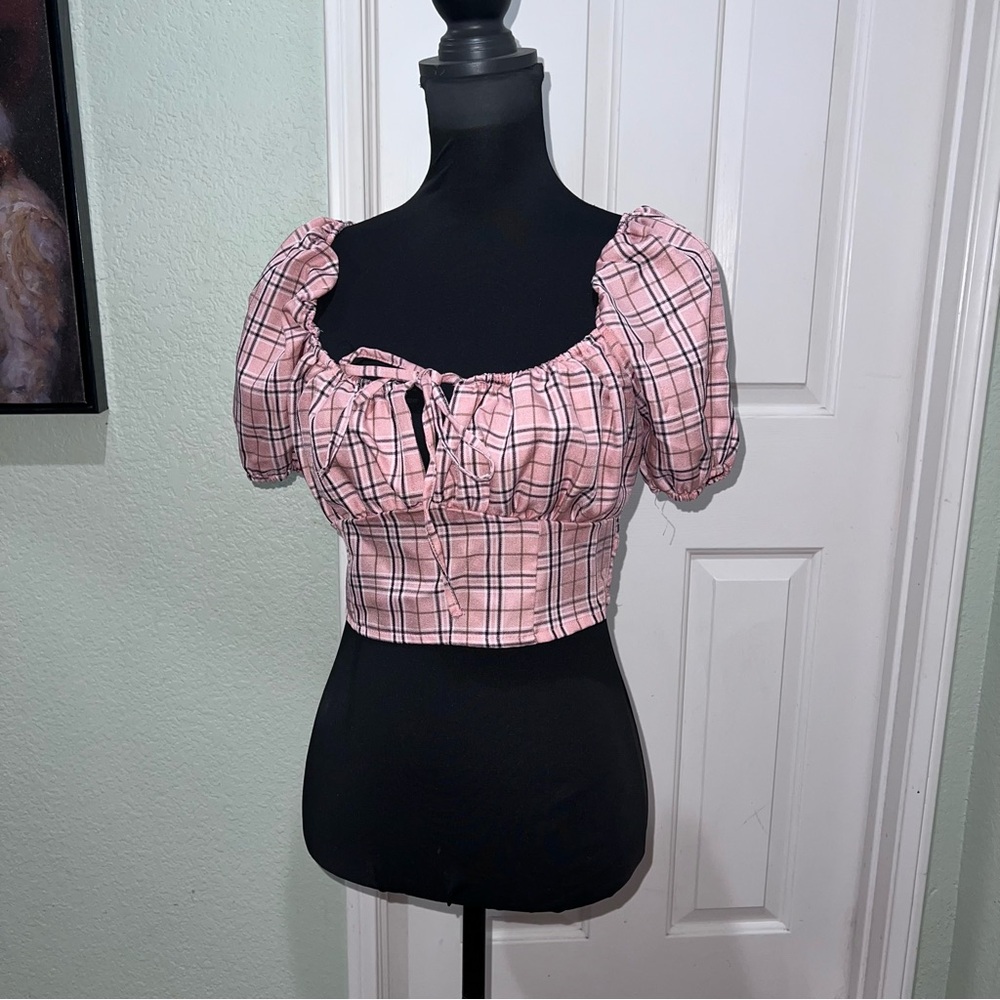 ISH Pink and White Puff Sleeve Crop Blouse